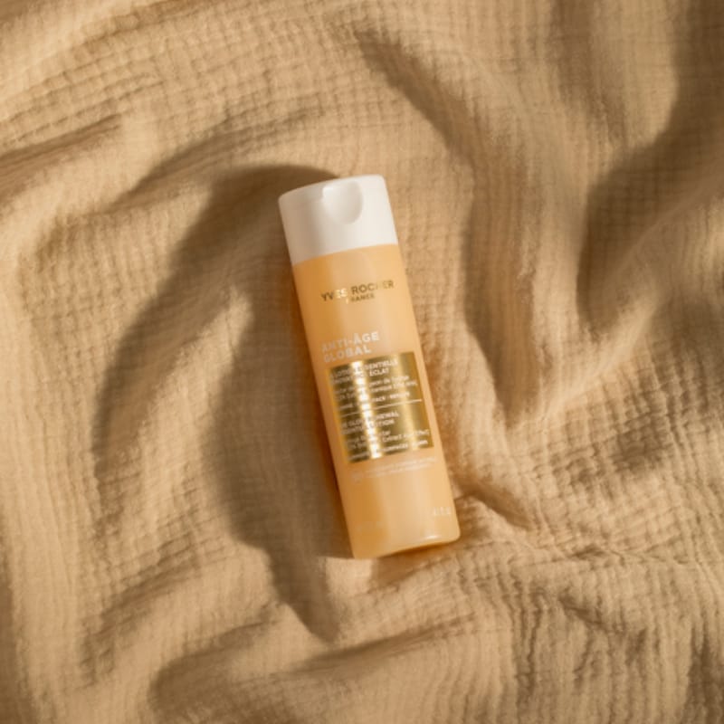 Yves Rocher Locion Esencial Renovadora Luminosidad 122ml - Imagen 3
